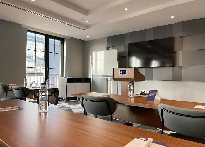 Express - - Airport By Ihg Otel