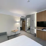 Express - - Airport By Ihg