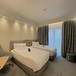 Express - - Airport By Ihg