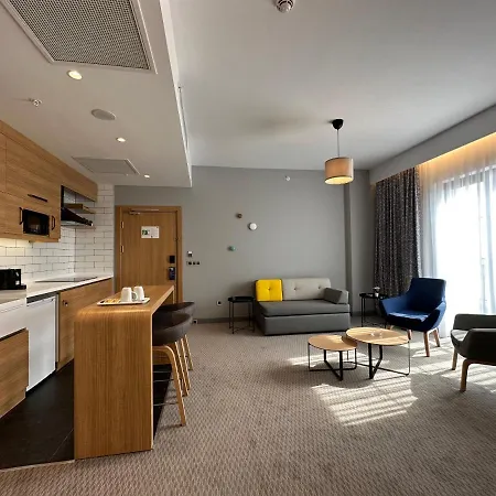 Express - - Airport By Ihg Ancara