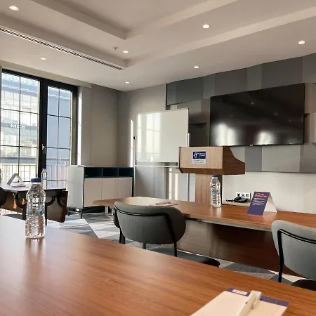 Express - - Airport By Ihg Hotell