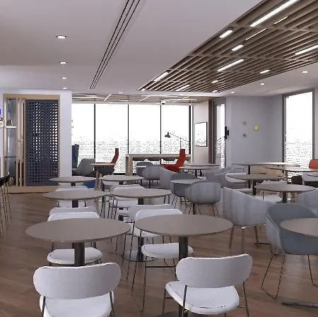 Express - - Airport By Ihg Hotel 4*