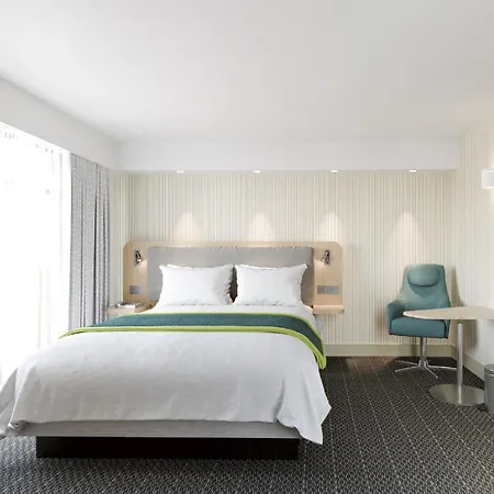 Express - - Airport By Ihg Hotel