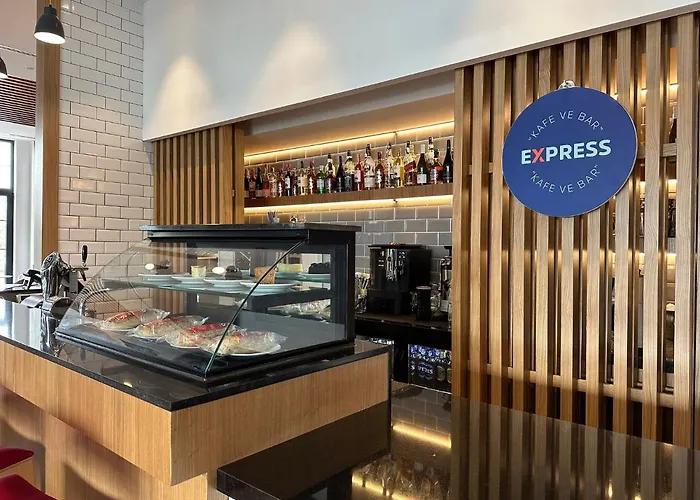 Express - - Airport By Ihg 4* Анкара