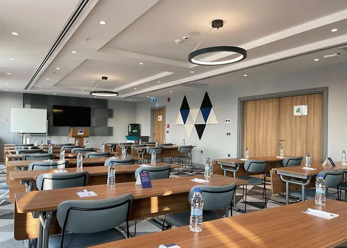 Отель Express - - Airport By Ihg Анкара