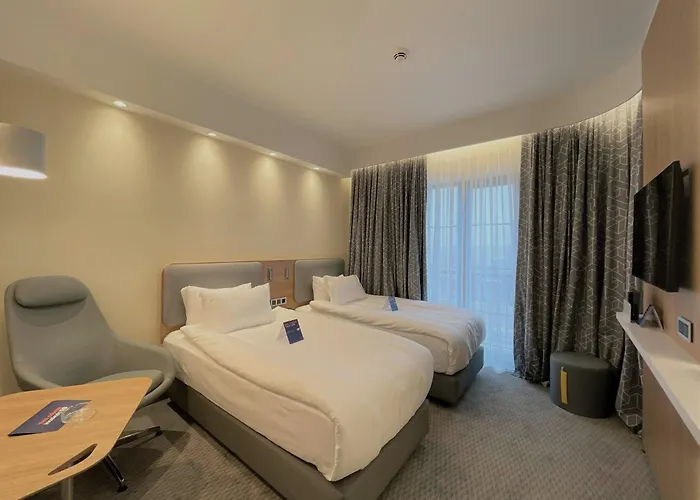 Express - - Airport By Ihg