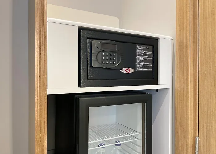 فندق Express - - Airport By Ihg